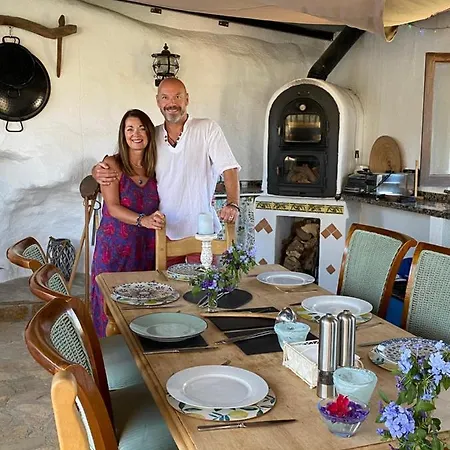 Apartman Cortijo Perejil, A Tranquil Mountain Escape & Private Pool Oria