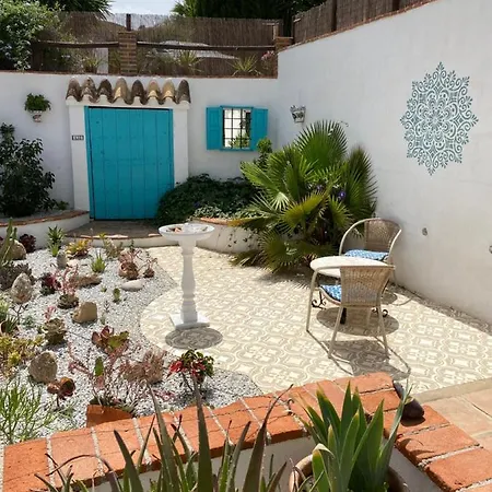 Apartman Cortijo Perejil, A Tranquil Mountain Escape & Private Pool Oria