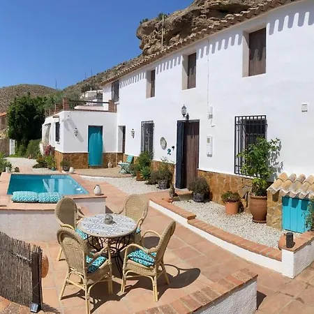 Apartman Cortijo Perejil, A Tranquil Mountain Escape & Private Pool Oria